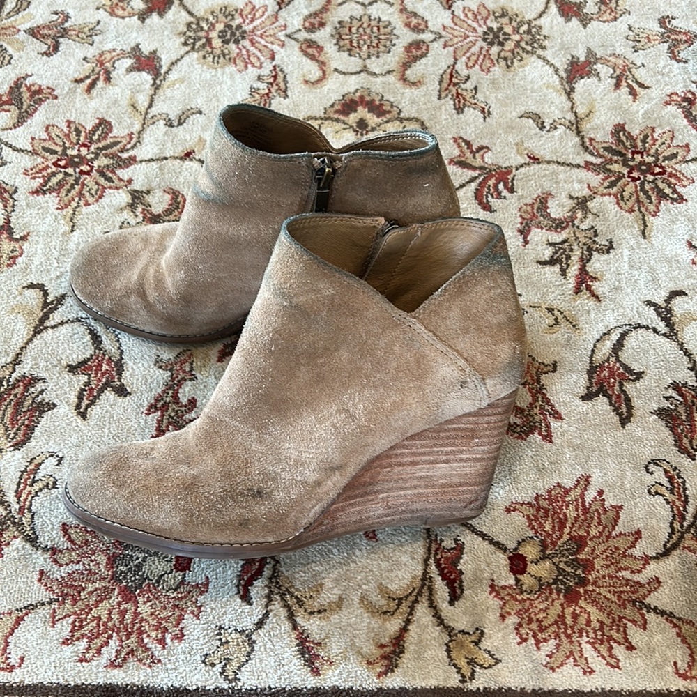 Lucky Brand Suede Leather Wedges Booties Boots  Womens 9